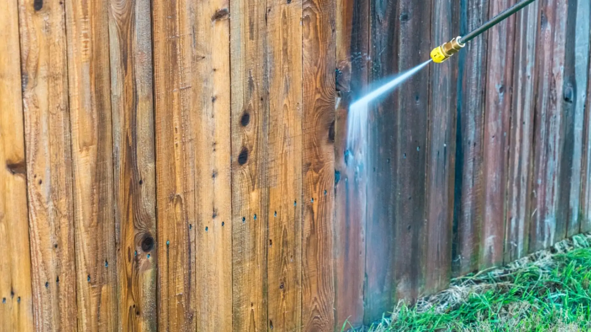 Fence Cleaner Guide How to Pressure Wash a Fence Pro Cleaning Tips | Spacefencing